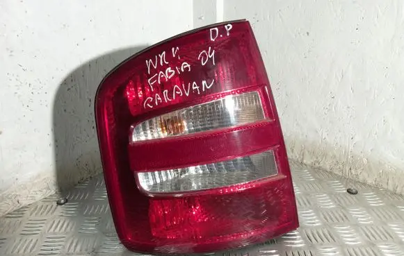 Skoda Fabia Mk1 (6Y) Rear/tail lights
