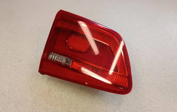 Volkswagen Touran II Tailgate rear/tail lights 176443