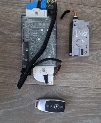 Mercedes-Benz EQA Other devices A1679001320 0999009401