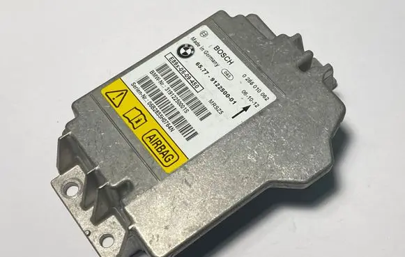 BMW 1 E81 E87 Airbag control unit/module 912250001 6577912250001 0285010062
