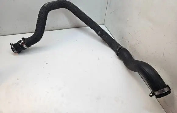 Intercooler hose/pipe
