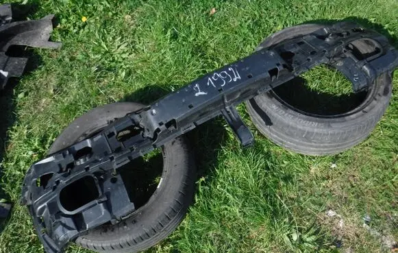 Mercedes-Benz E C207 W207 Rear bumper support beam A2038850765