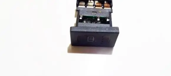 Windscreen/window heater switch