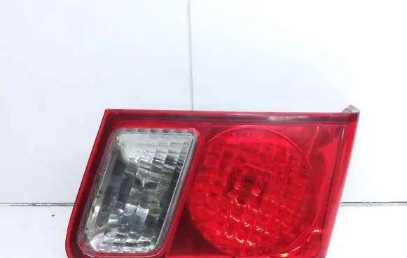 Honda Civic Tailgate rear/tail lights P2661L