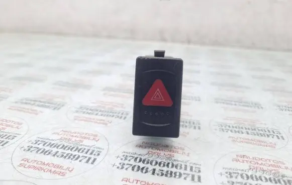 Volkswagen PASSAT B5 Hazard light switch 3B0953235C