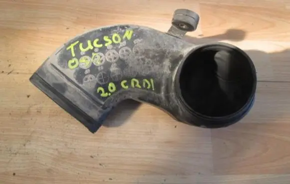 Hyundai Tiburon Air filter 