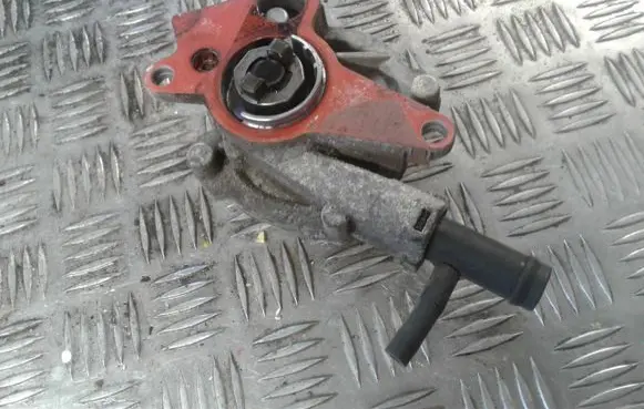 Opel Movano B Vacuum pump
