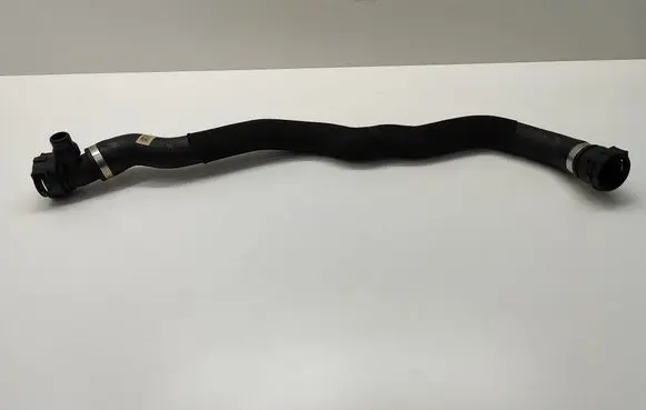 BMW 5 G30 G31 Engine coolant pipe/hose 8573233 17128573233 7807157