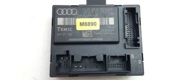 Audi Q7 4L Door control unit/module 4L0959793B M8890