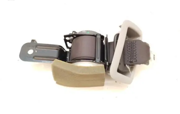 Mazda 6 Middle seatbelt (rear) G21B