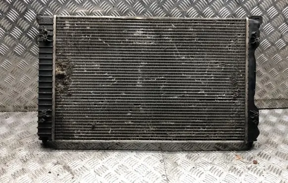 Audi A4 S4 B6 8E 8H Coolant radiator 8E0121251L
