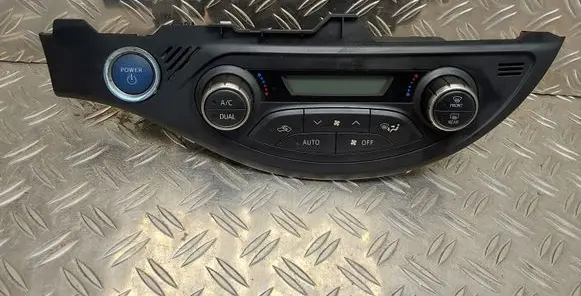 Toyota Yaris Climate control unit 75F206 75H394