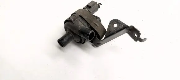 Mercedes-Benz C W205 Electric auxiliary coolant/water pump A2055012520
