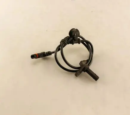 Mercedes-Benz E W212 ABS brake wheel speed sensor A2125400117