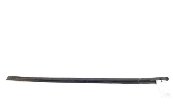 Mercedes-Benz CLC CL203 Windshield trim A2036982998