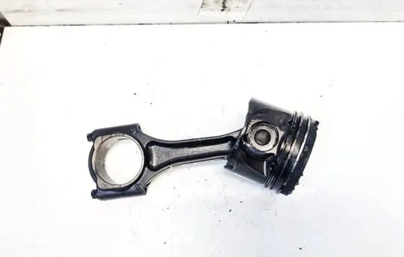 Opel Zafira A Piston with connecting rod