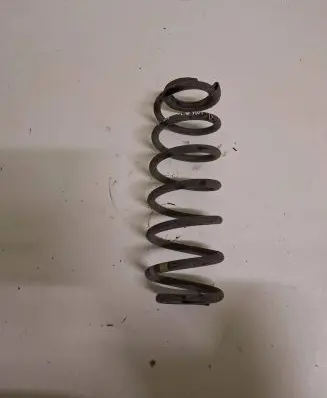 Peugeot 3008 I Rear coil spring