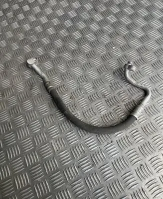 Air conditioning (A/C) pipe/hose