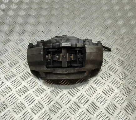 Mercedes-Benz C W205 Front brake caliper A0114219798