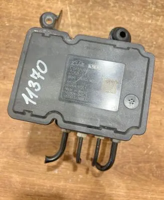 Volvo V70 ABS Pump 30681619 10092604053 000404972C1