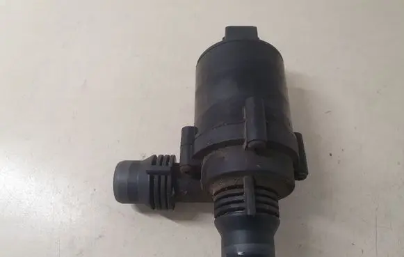 BMW 5 E60 E61 Electric auxiliary coolant/water pump 6917700