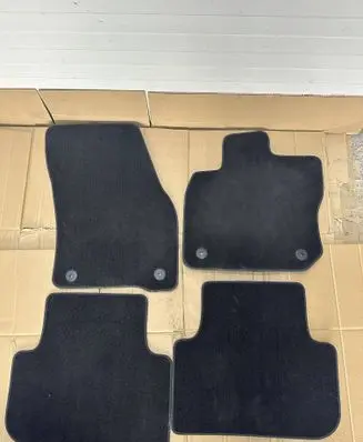 Volkswagen Tiguan Car floor mat set 571863012