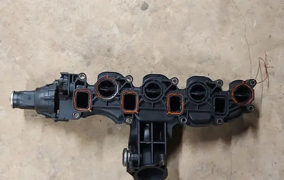 Skoda Octavia Mk2 (1Z) Intake manifold 03L129711