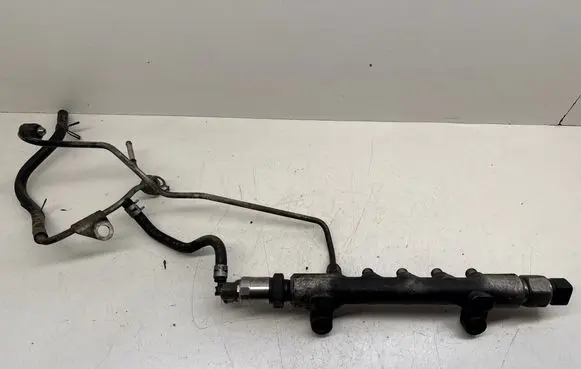 Toyota Avensis T250 Fuel main line pipe 8945860010 60010