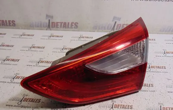 Hyundai i30 Tailgate rear/tail lights
