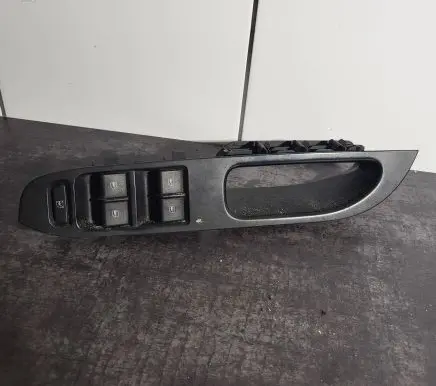 Seat Ibiza III (6L) Electric window control switch 6L1867171C TE002026