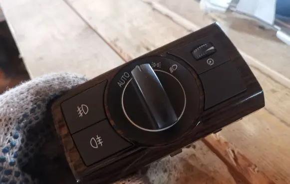 Opel Antara Light switch 96672909