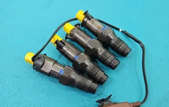 Fuel injector
