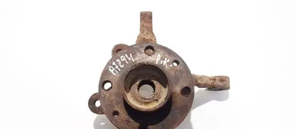 Renault 19 Front wheel hub