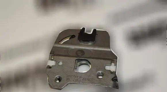 BMW 3 E90 E91 Seat back rest lock catch 7142261