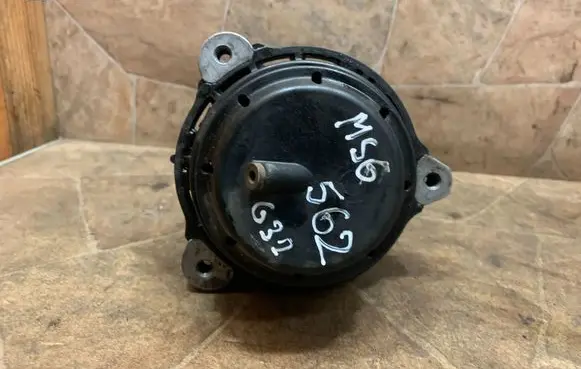 BMW 6 G32 Gran Turismo Engine mount bracket 6860477
