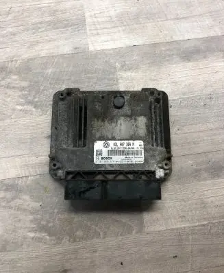 Volkswagen PASSAT B7 Engine control unit/module 03L907309N 016374