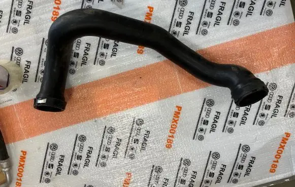 Audi Q5 SQ5 Intercooler hose/pipe 80A145673D