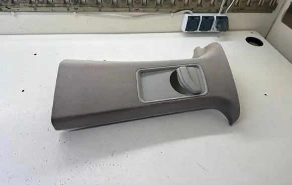 Volkswagen Transporter - Caravelle T5 (B) pillar trim (top) 7H0867243AG 7H5867243
