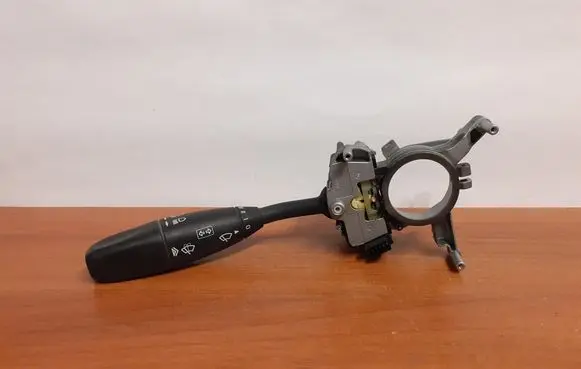 Mercedes-Benz Sprinter W906 Indicator stalk 9940 A9065450310