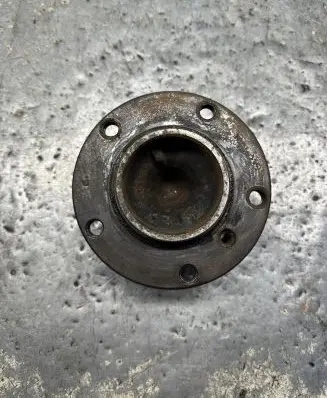 BMW 5 E39 Front wheel bearing hub 