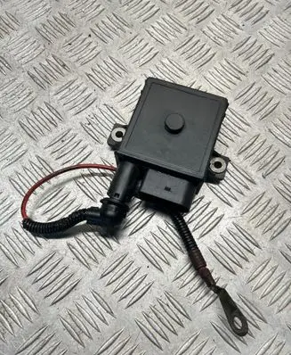 BMW 5 E60 E61 Glow plug pre-heat relay 