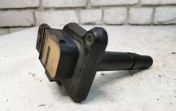 Audi TT Mk1 High voltage ignition coil 06B905115 CM11201