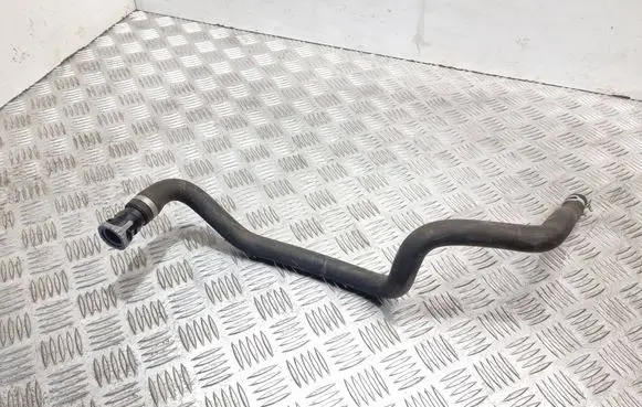 Ford Focus Engine coolant pipe/hose 8V6118C553Ahe