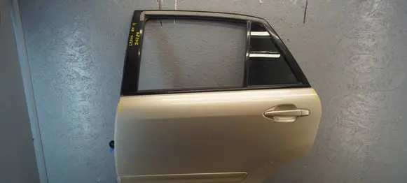 Lexus RX 300 Rear door 