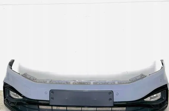 Volkswagen PASSAT B8 Front bumper 3G0805903J