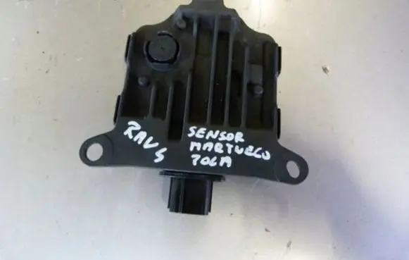 Toyota RAV 4 (XA50) Distronic sensor radar 8816242091