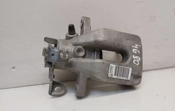 Opel Crossland X Rear brake caliper 32055430