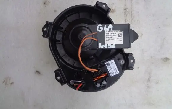 Mercedes-Benz GLA W156 Air flap motor/actuator A2469061601