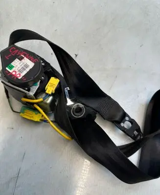 Porsche Cayenne (9PA) Front seatbelt 32123