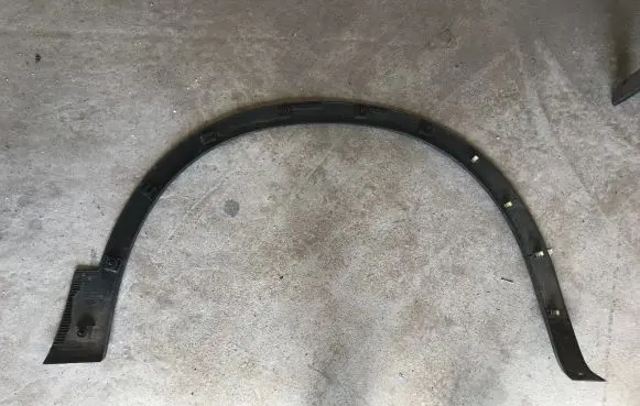 Nissan Qashqai+2 Rear arch trim 63811JD000